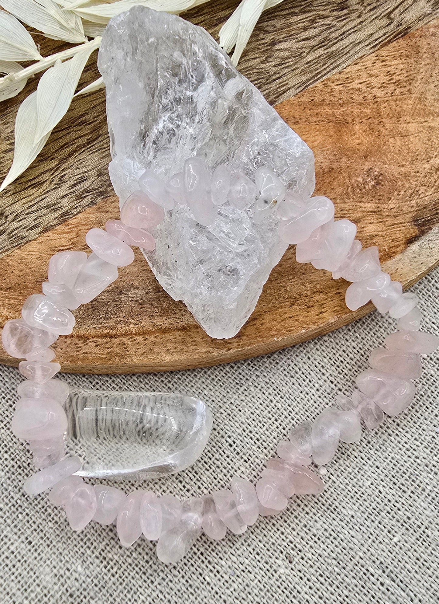 Rozenkwarts splitarmbandje